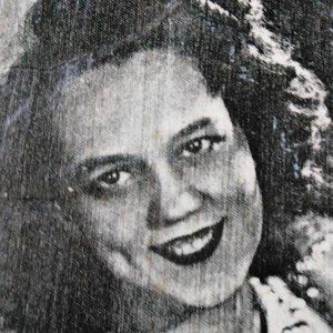 Meet your Posher, Lorraine